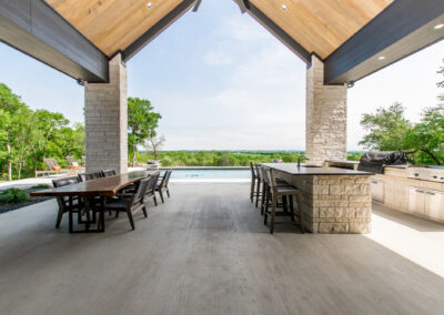 Quarles Construction is a custom home builder serving central Texas. Quarles Construction is a boutique custom builder, focusing on a few home projects a year. By keeping a limited number of custom designs, we are able to focus on the client’s needs.