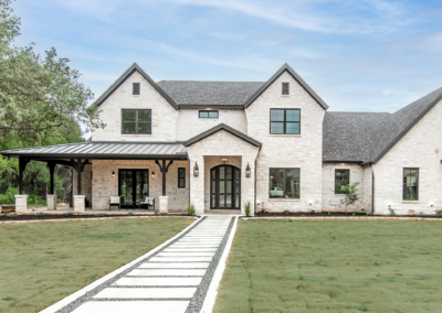 Quarles Construction is a custom home builder serving central Texas. Quarles Construction is a boutique custom builder, focusing on a few home projects a year. By keeping a limited number of custom designs, we are able to focus on the client’s needs.